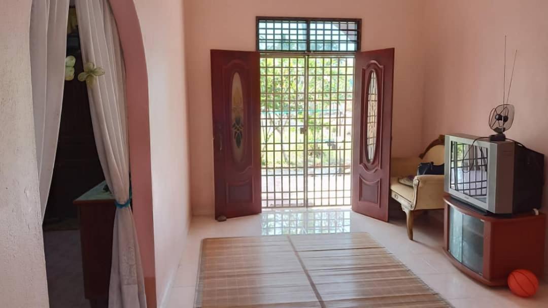 Homestay Zahra Sri Bayu Cherang Ruku Dış mekan fotoğraf