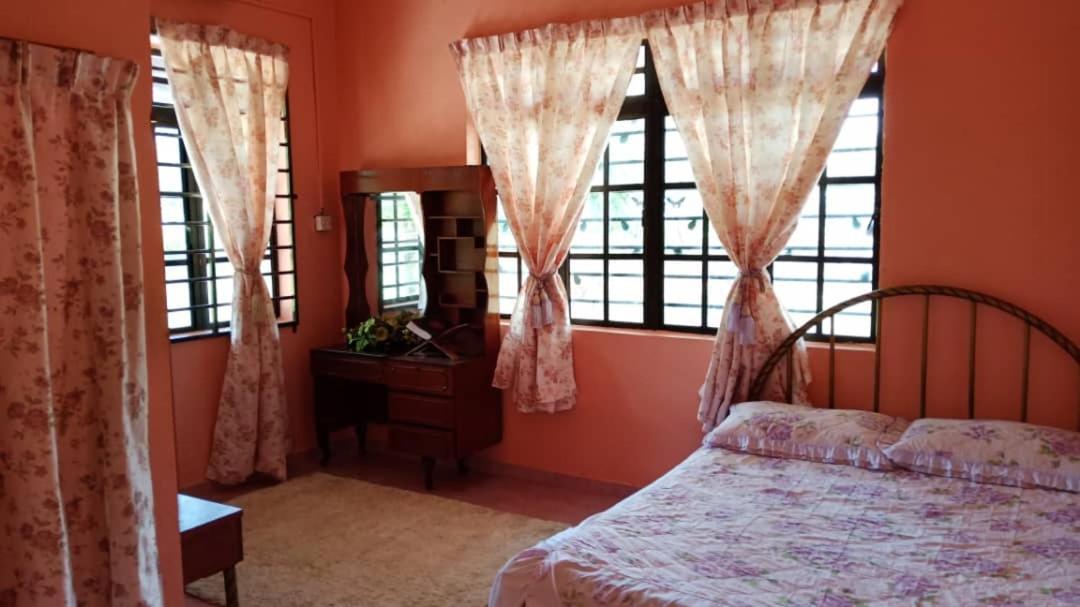 Homestay Zahra Sri Bayu Cherang Ruku Dış mekan fotoğraf
