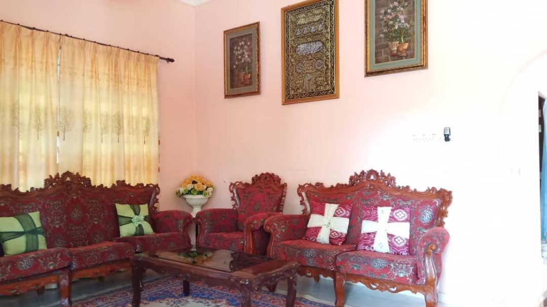 Homestay Zahra Sri Bayu Cherang Ruku Dış mekan fotoğraf